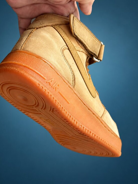 Nike Other - Nike Air Force 1 High Flax Wheat Men's 10.5 Gum